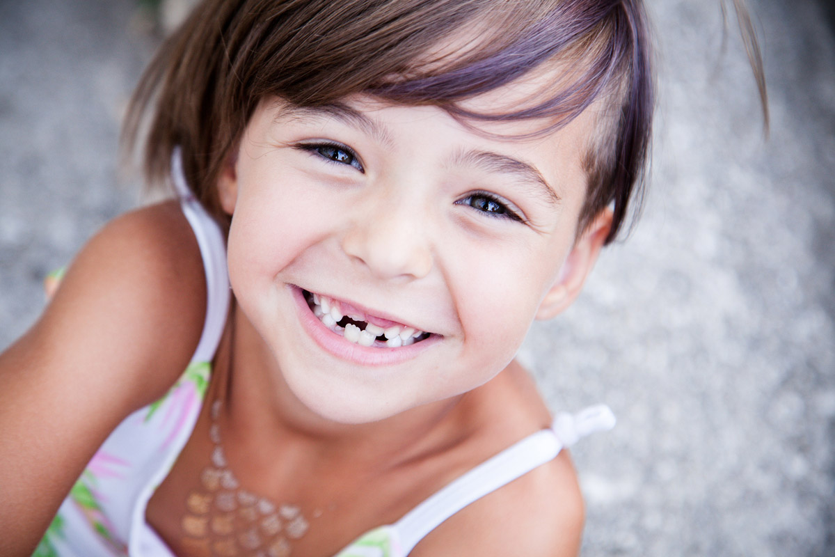 A child will generally pull their teeth on their own.