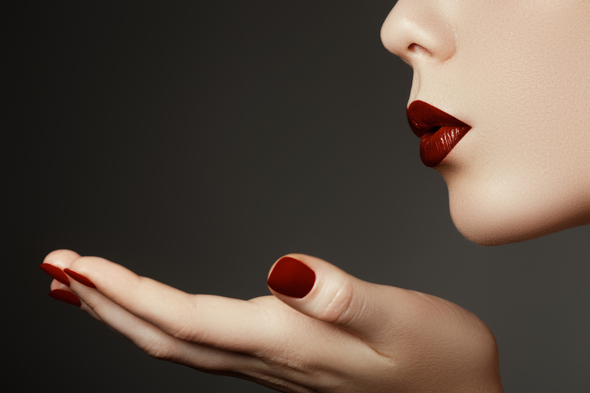 Kissing can be good for us, but also brings risks. Improve the one and control the other.