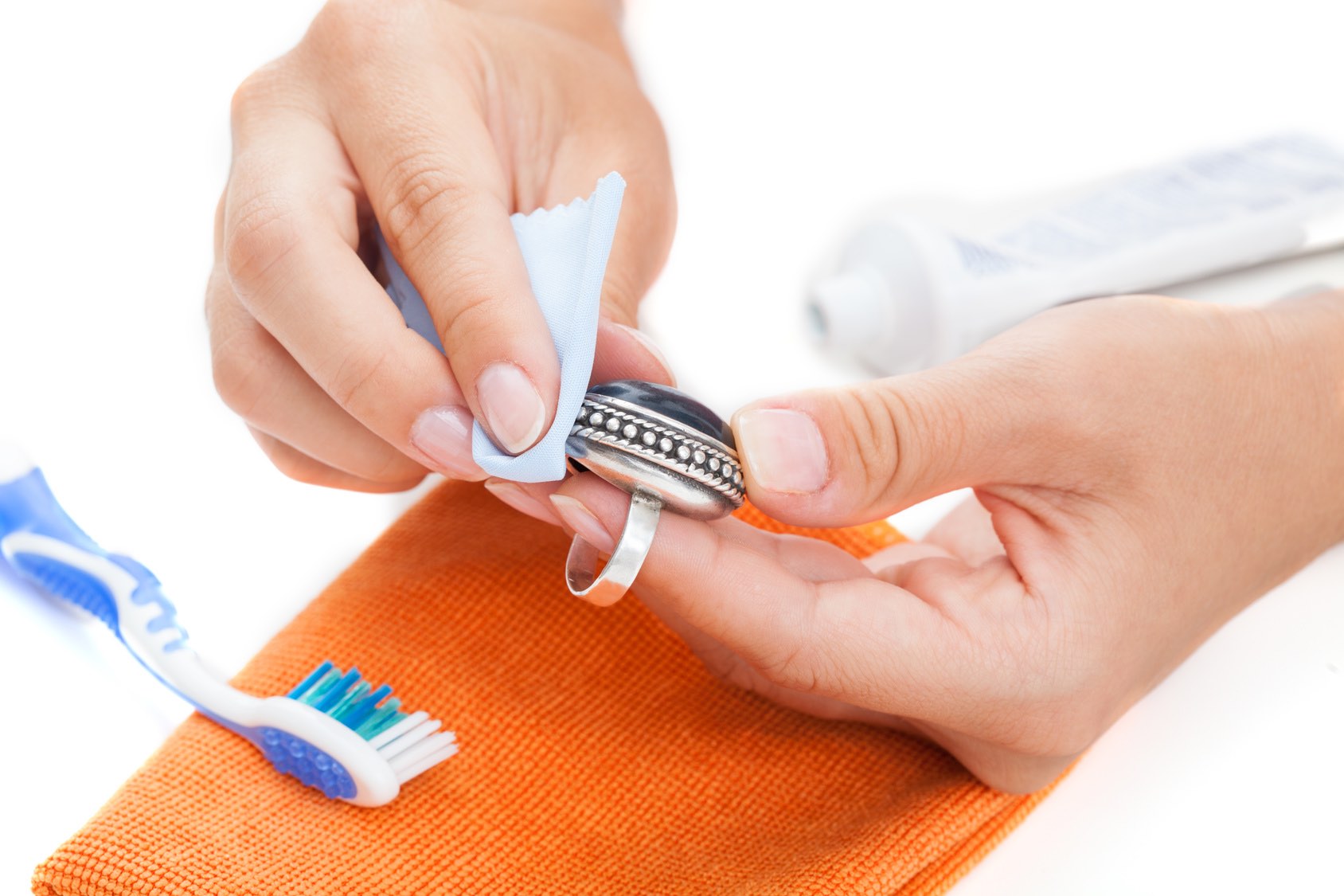 Jewelry can be cleaned with an old toothbrush.